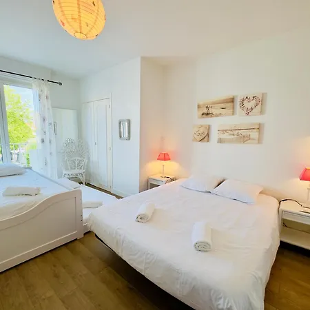 New! Face A La Plage De Pontaillac Royan