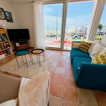 New! Face A La Plage De Pontaillac